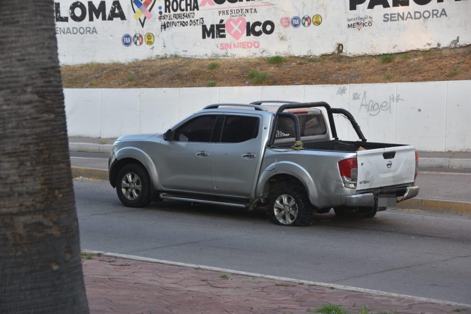 $!Persecución a balazos deja a un adulto y un menor heridos en Culiacán