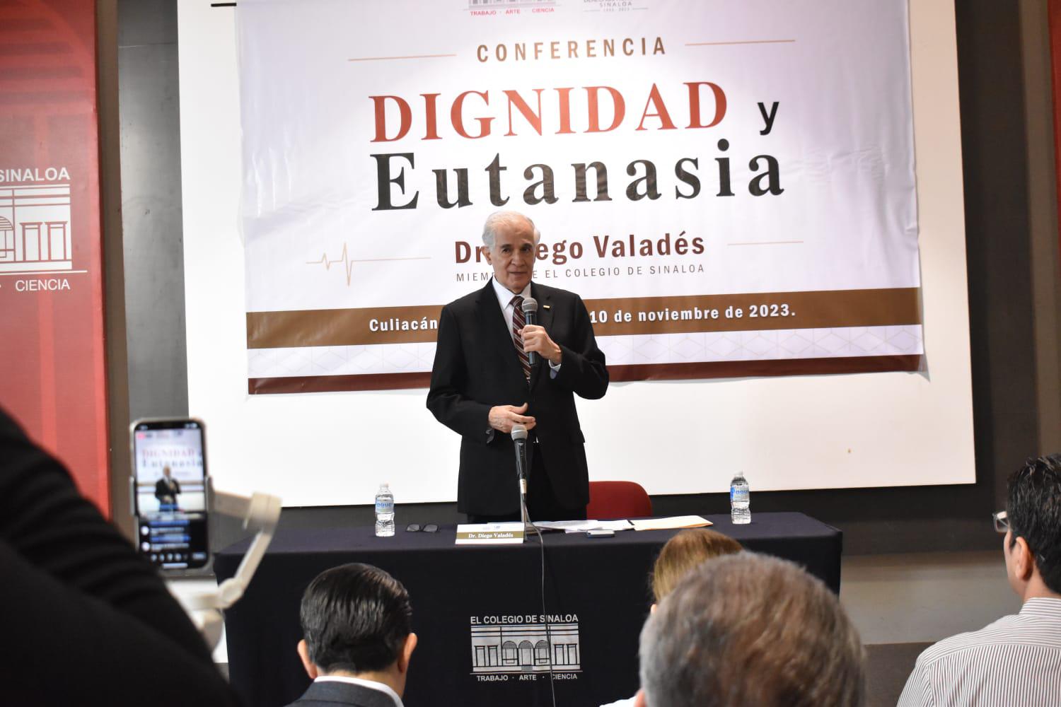 $!La eutanasia es un derecho y el principio de una muerte digna, señala Diego Valadés