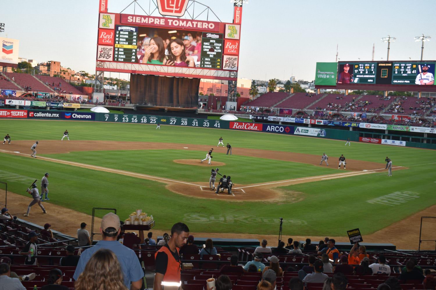 $!Algodoneros de Guasave se lleva la serie en Culiacán