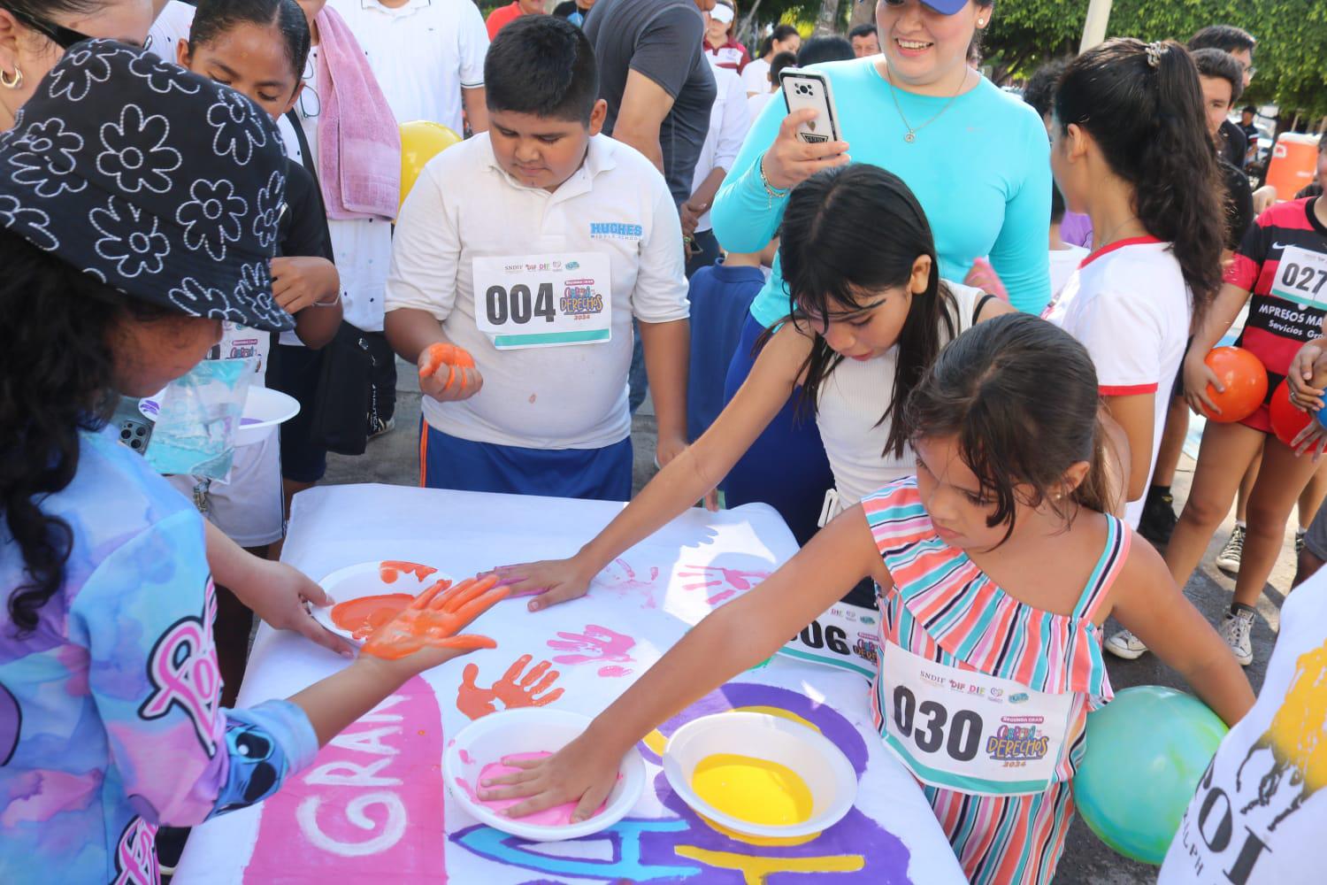 $!Escuinapenses participan en la segunda Gran Carrera por los Derechos de Niñas, Niños y Adolescentes