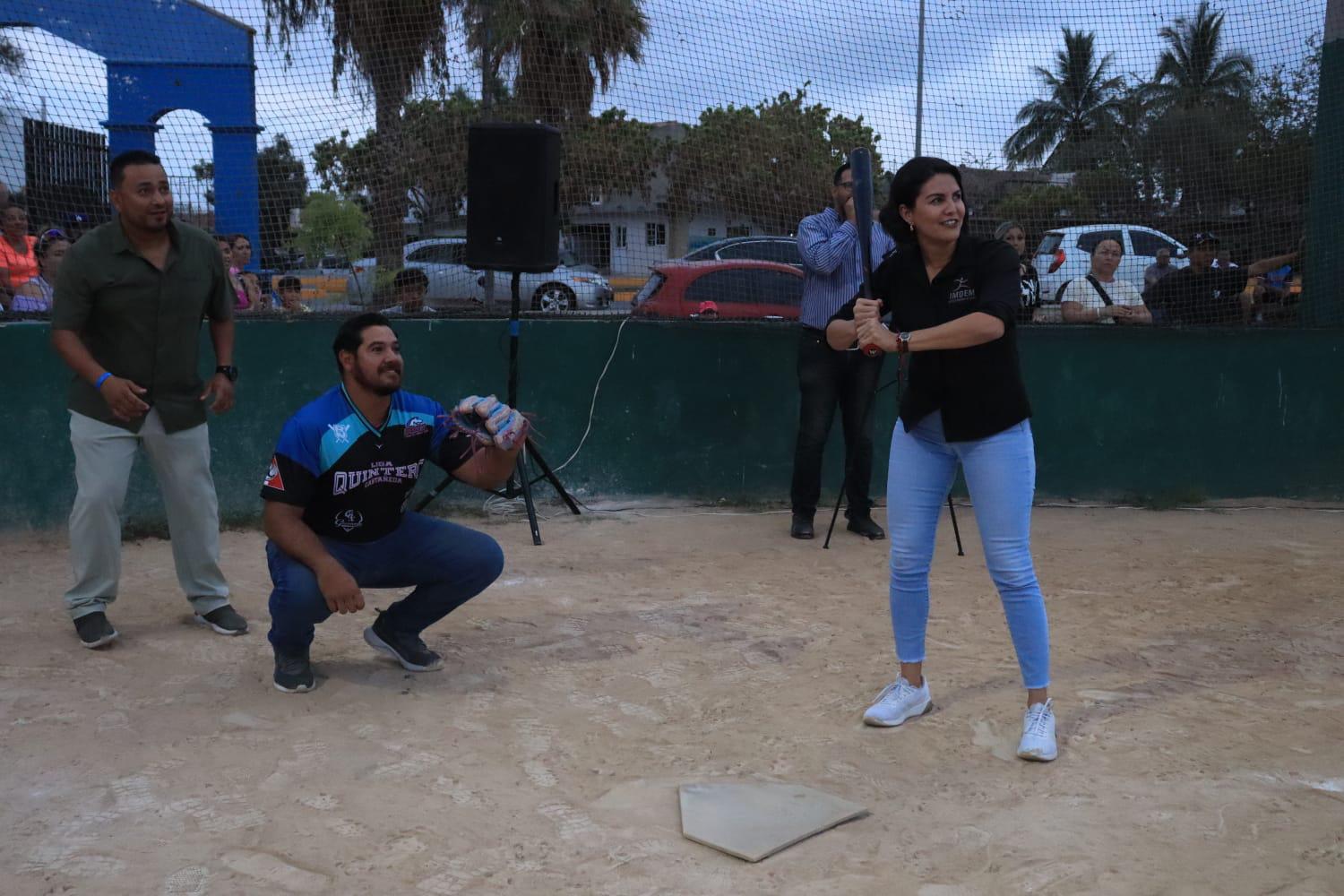 $!¡Es turno para las nuevas estrellas del softbol femenil en Sinaloa!