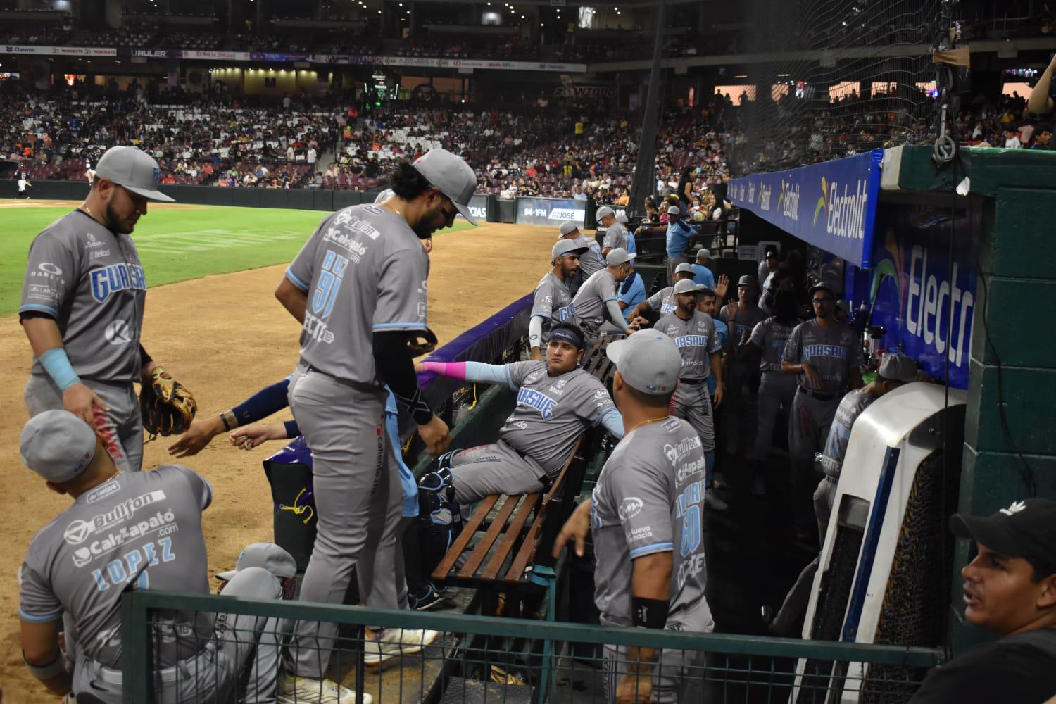 $!Algodoneros de Guasave se lleva la serie en Culiacán