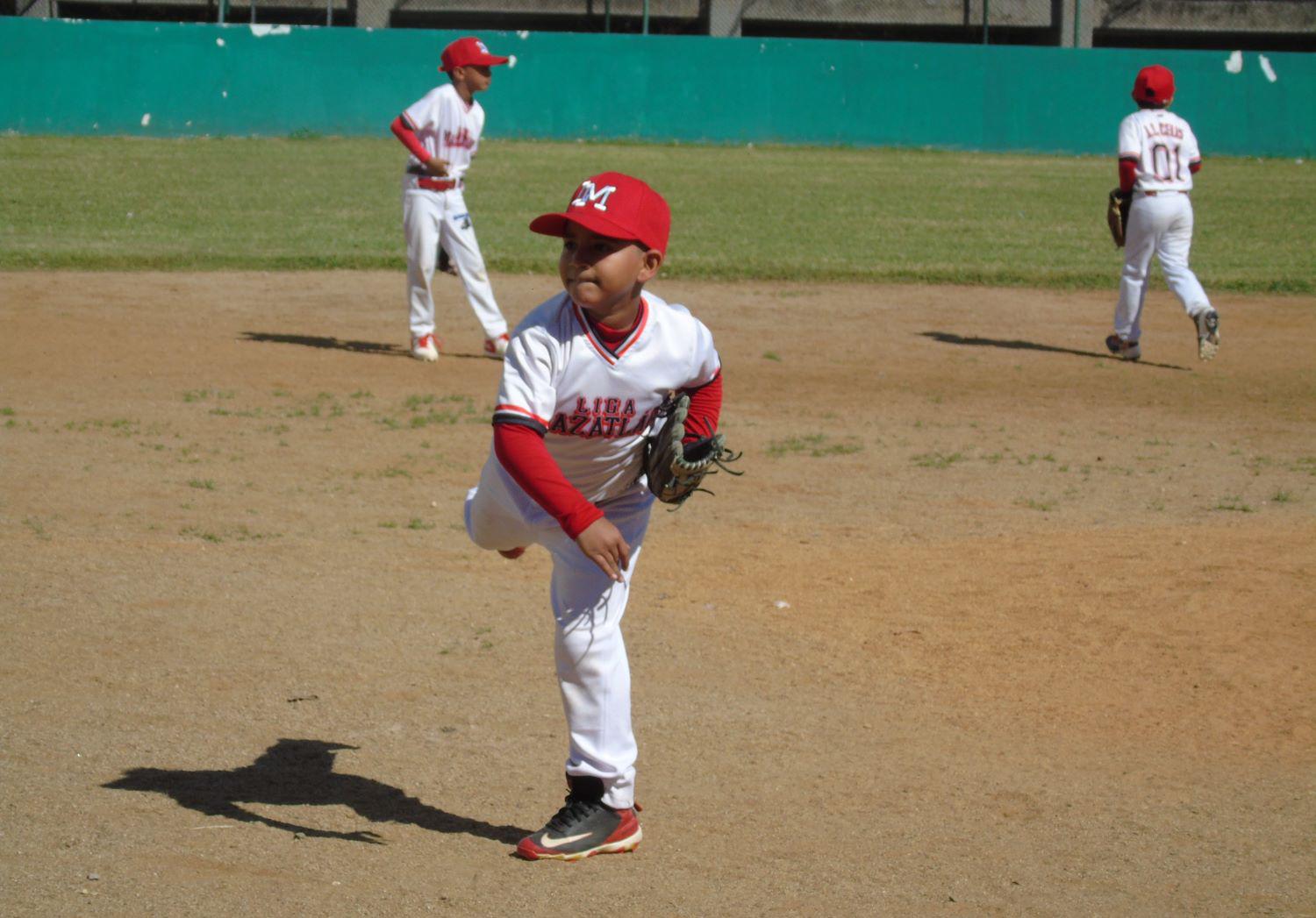 $!Muralla y Liga Mazatlán avanzan a finales del Mazatlán Baseball Tournament