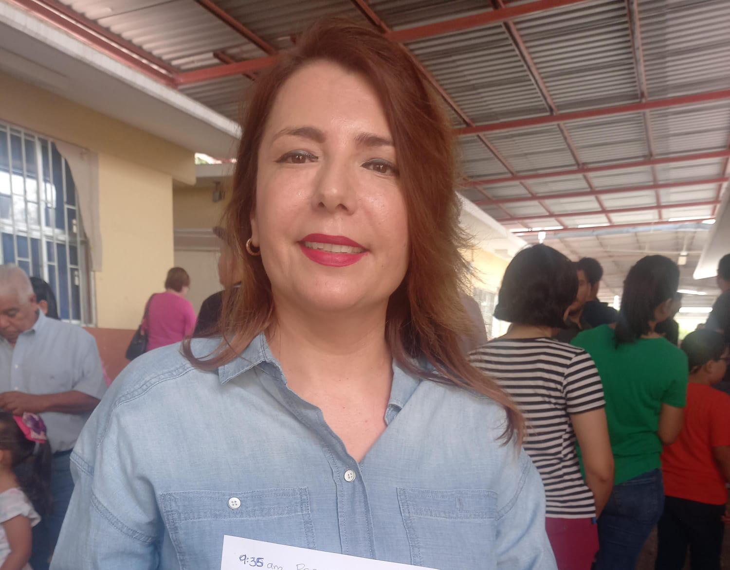 $!‘Nosotros aceptaremos los resultados’: Roxana Rubio, lideresa del PAN, emite su voto