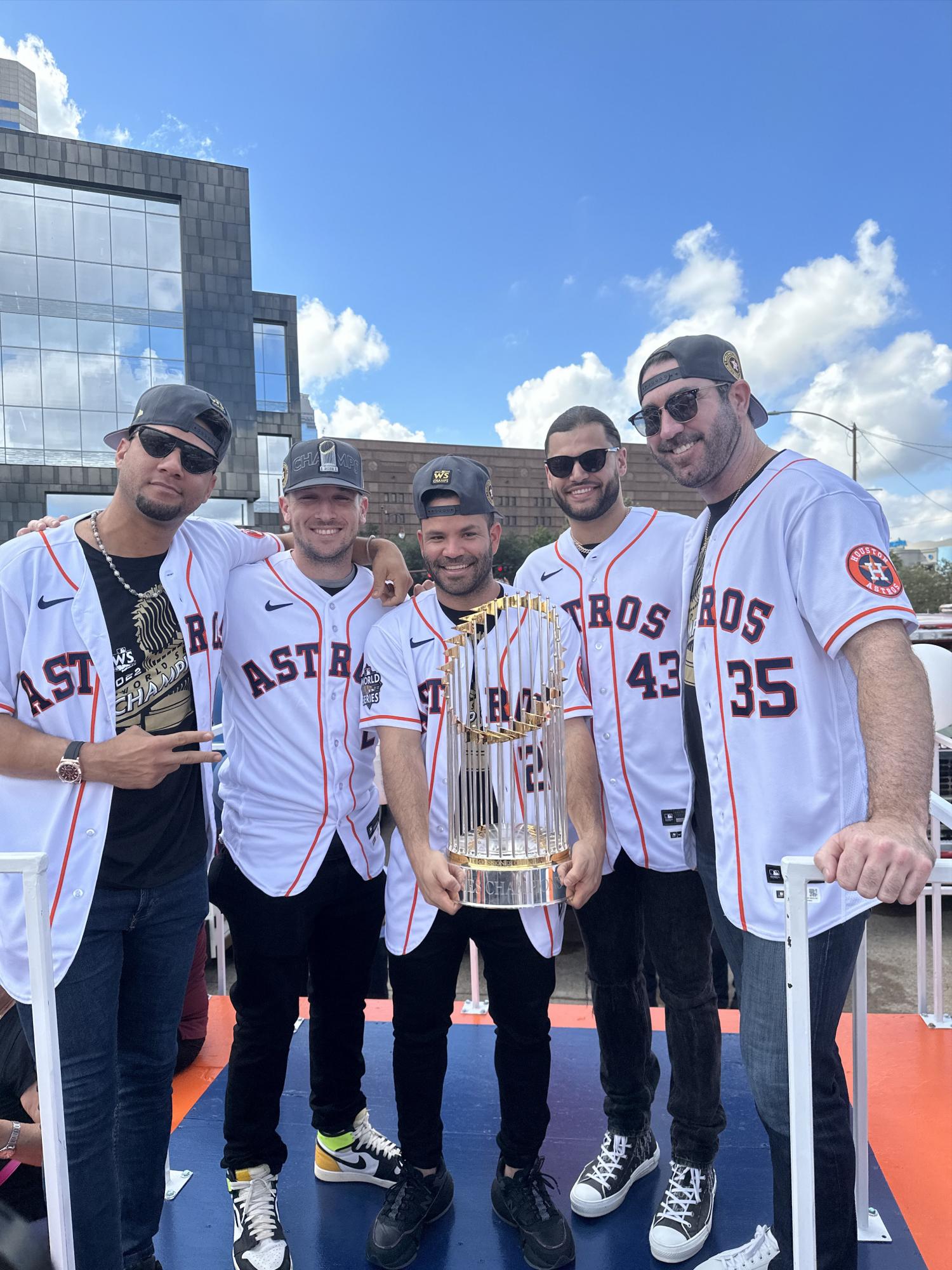 $!Astros desfilaron por Houston para celebrar su título