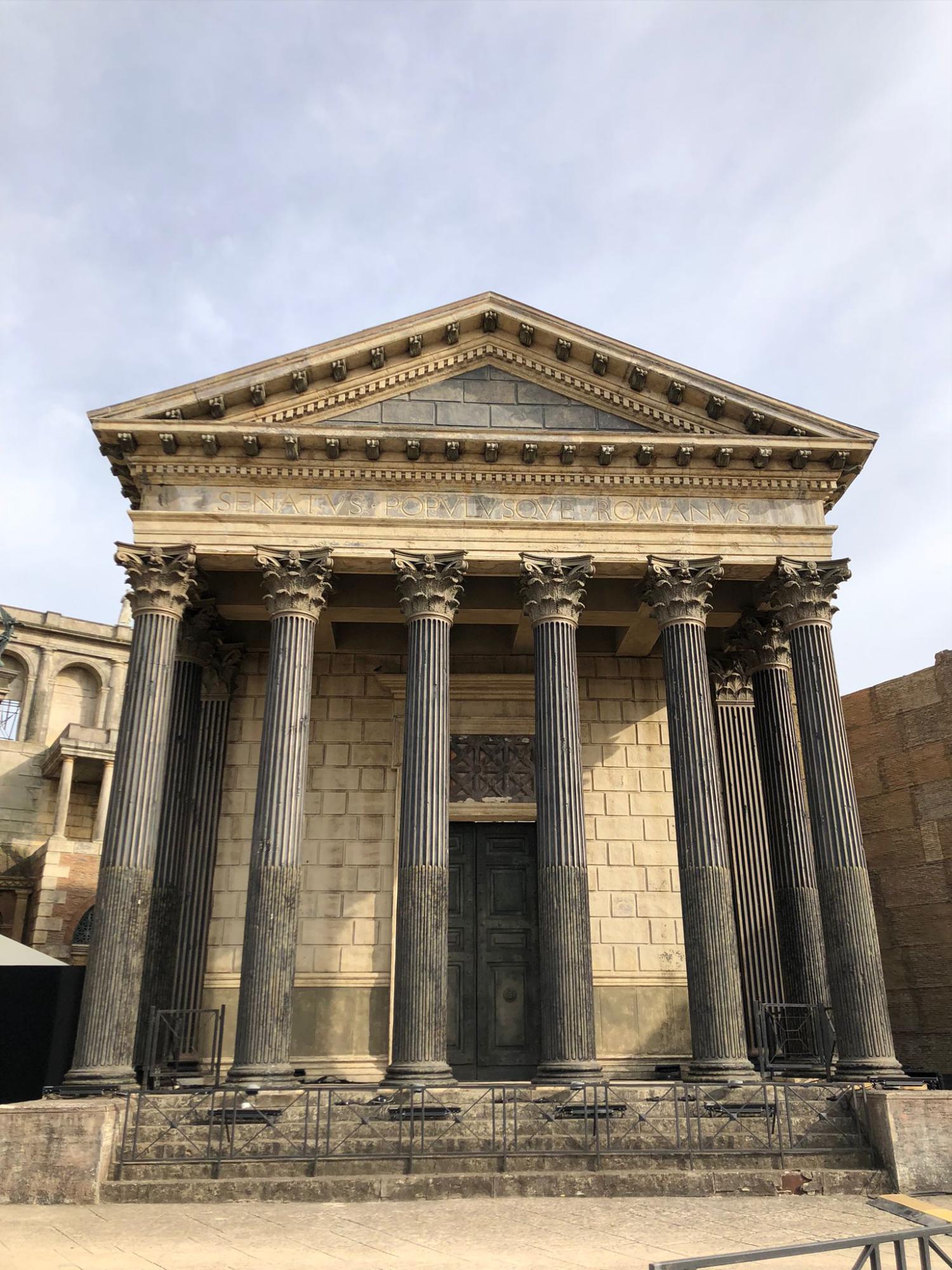 $!Cinecittá es un edificio icono de Roma pues en este enorme espacio se pueden apreciar los sets donde se grabaron escenas sobre la antigua Roma.