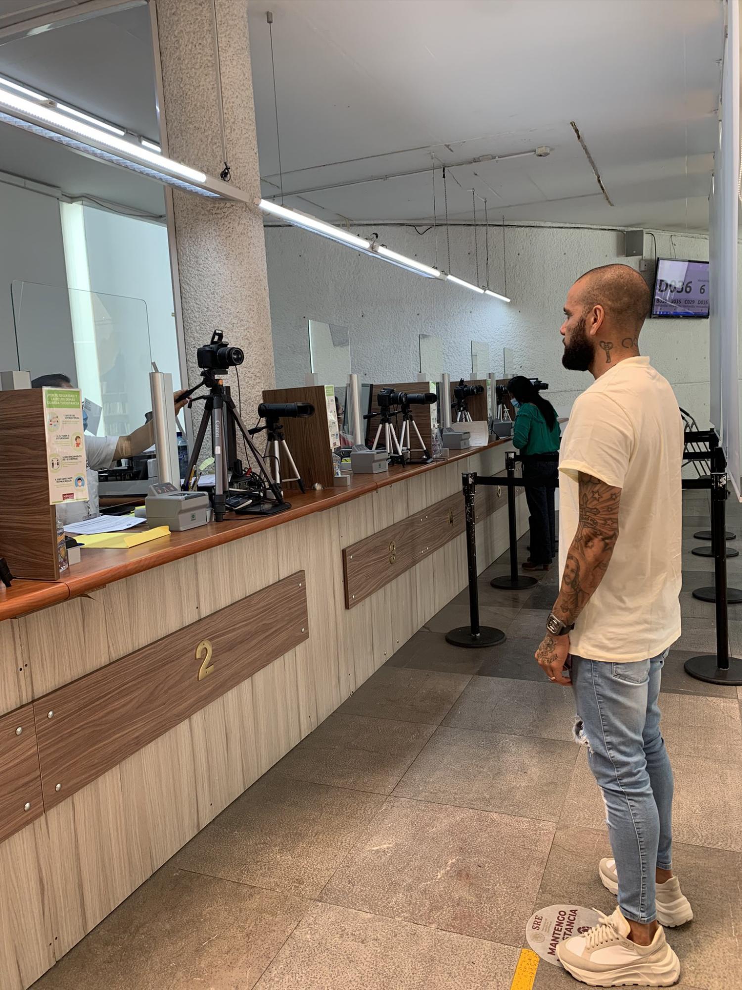 $!Dani Alves recibe visa de trabajo y está listo para debutar con los Pumas