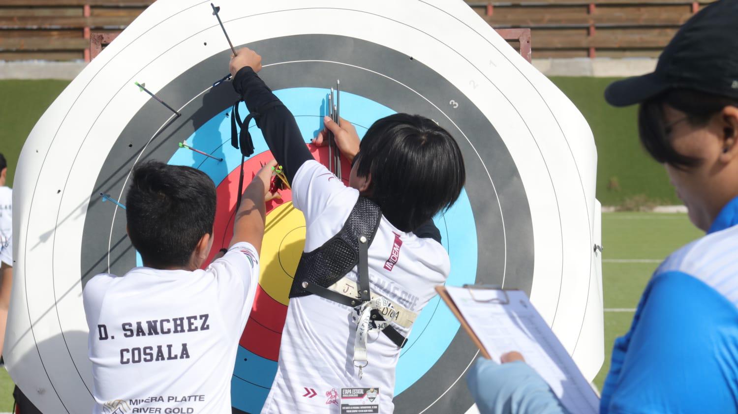 $!Se viste la selección de tiro con arco de Mazatlán de bronce, en el estatal