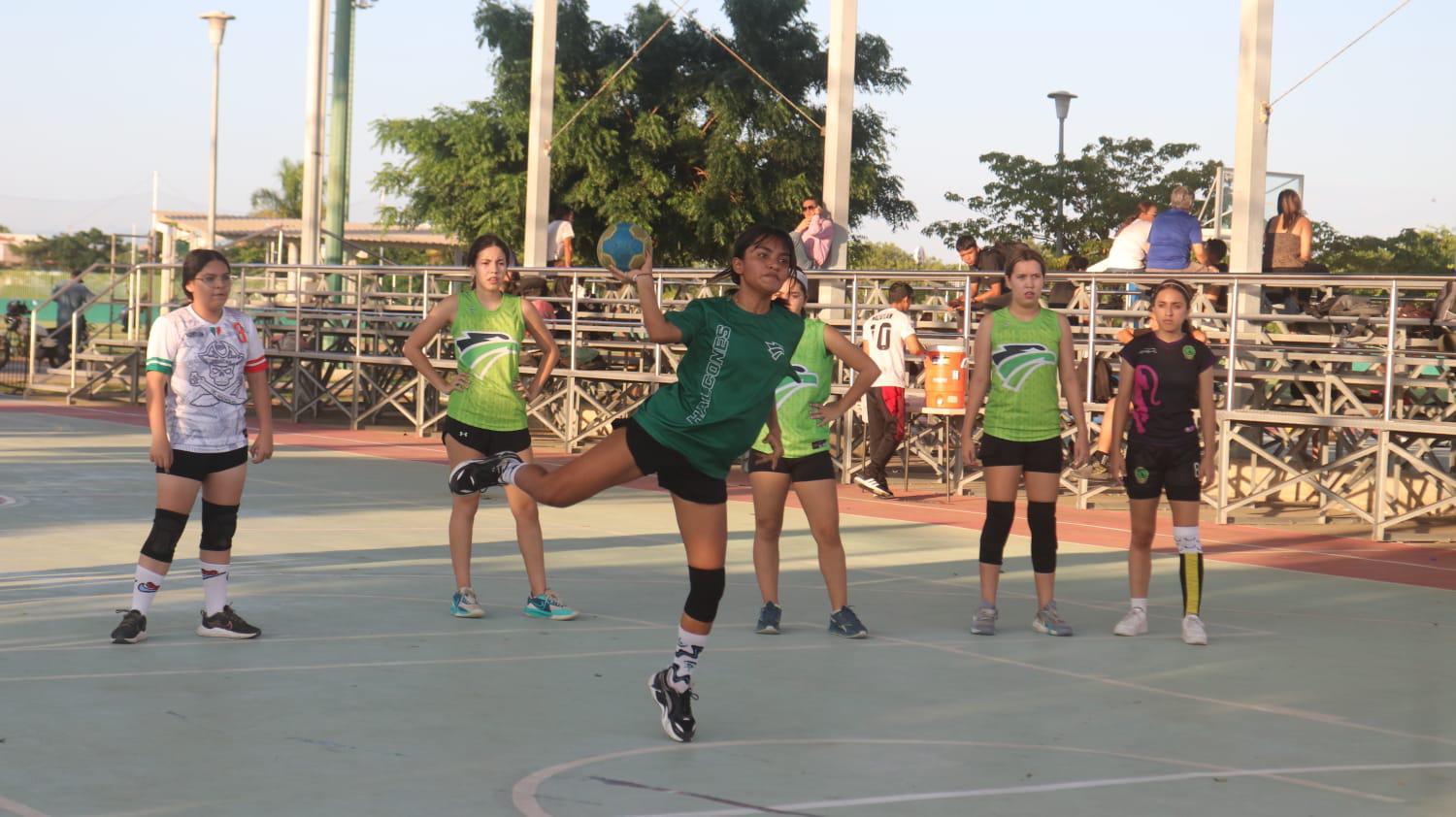 $!Colegio Militarizado y Prepa Vasconcelos se coronan en handball de Olimpiada Deportiva Estudiantil