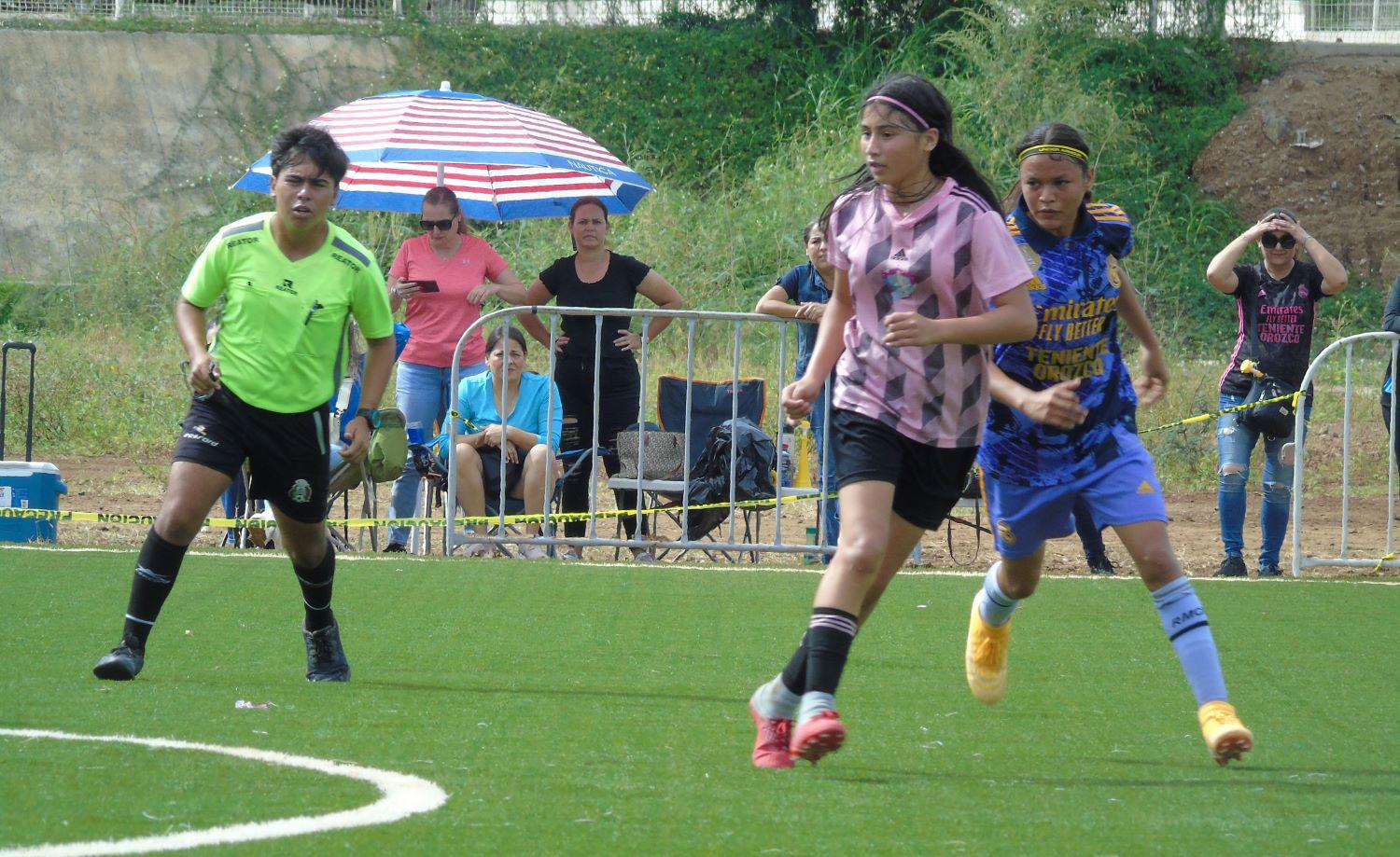 $!Espartanos logran doblete en la Copa Mazatlán de Futbol 7