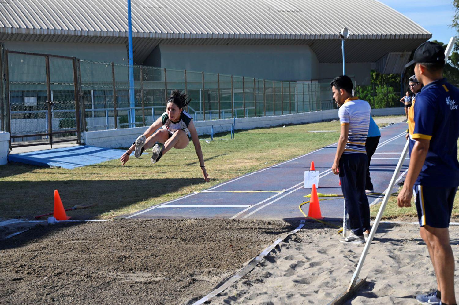 $!Arranca en la pista de Ciudad Universitaria el Macro Regional de Atletismo