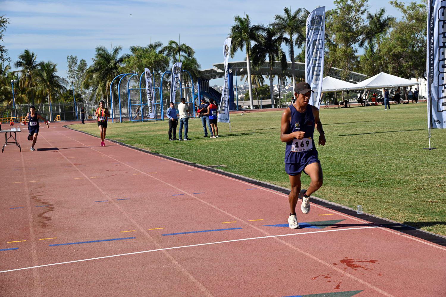 $!Arranca en la pista de Ciudad Universitaria el Macro Regional de Atletismo