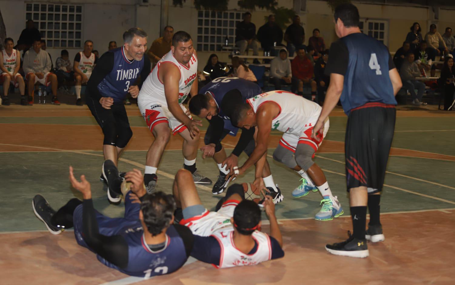 $!Tacos El Chile se queda corto en Torneo Retro de Baloncesto