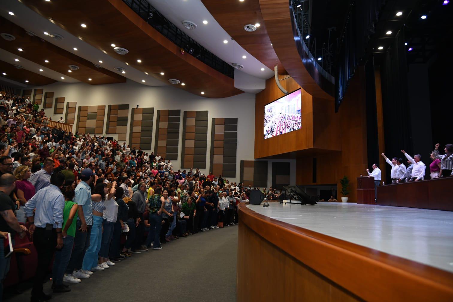 $!Universitarios de Sinaloa se declaran listos para ir al Zócalo a informarle a AMLO caso de la UAS