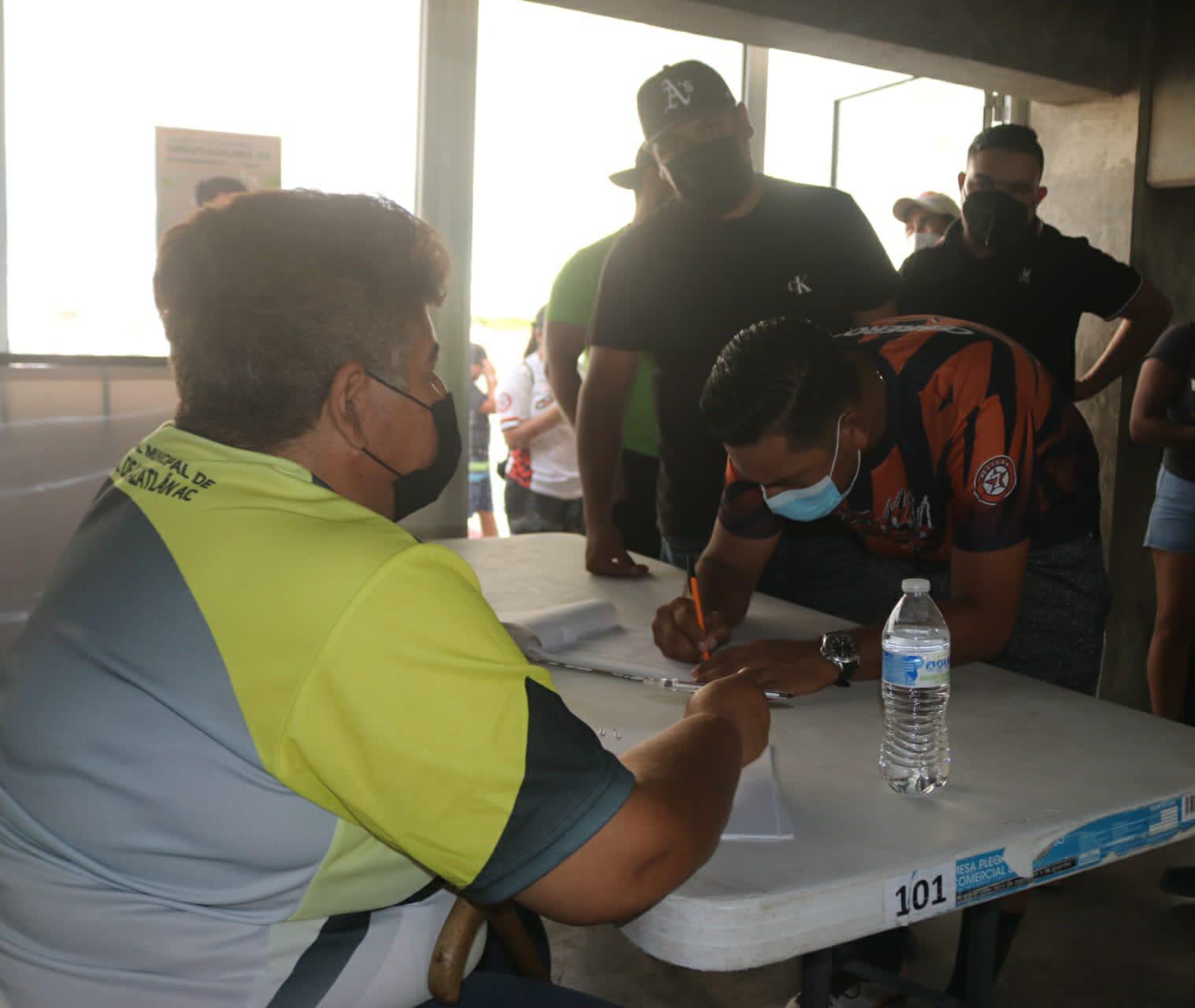 $!Presentan Temporada de Verano de la Liga de Softbol de Mazatlán