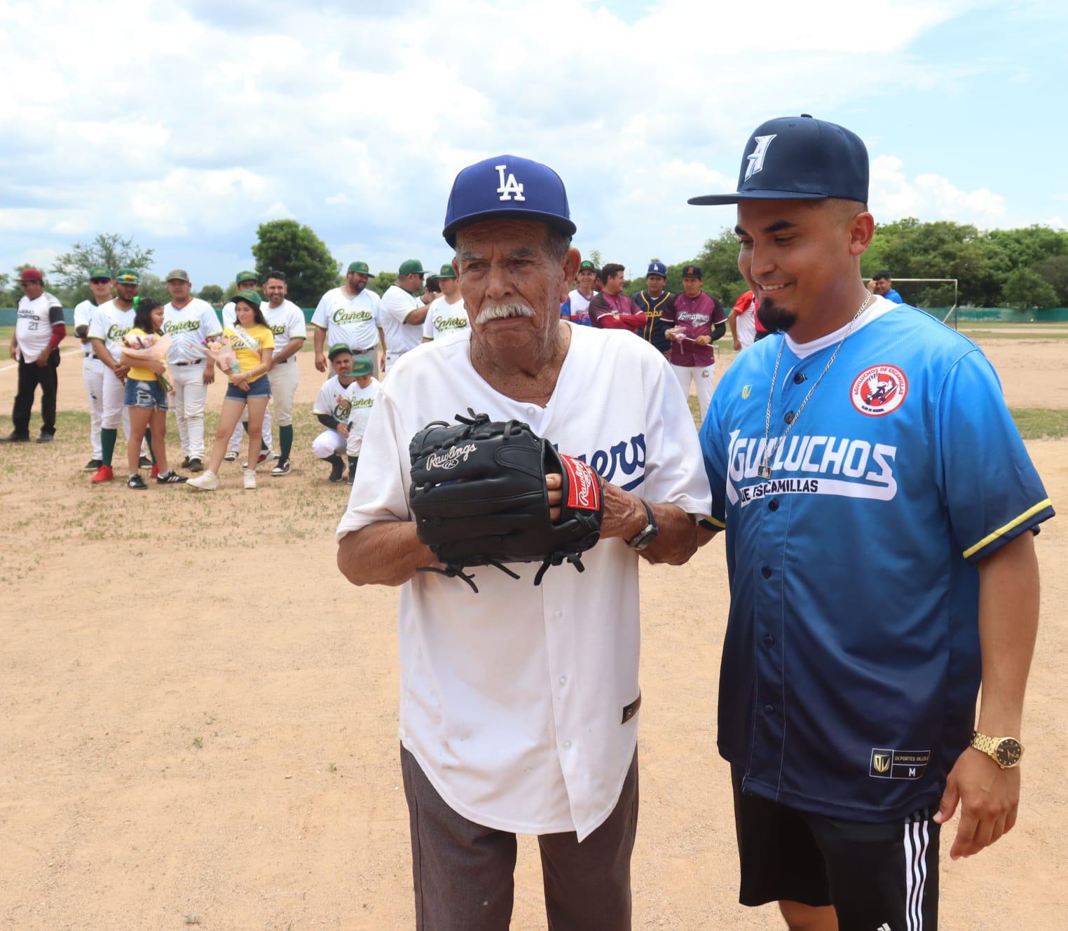 $!Viven emotivo playball en la Liga Campesina Río Presidio de Verano