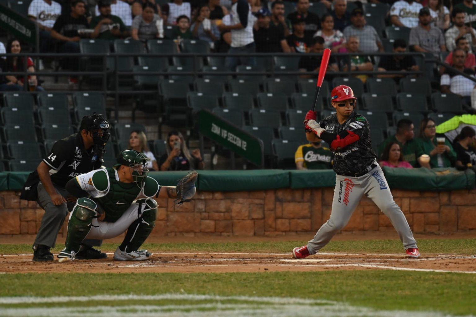 $!Venados de Mazatlán queda tendido y pierde su primera serie