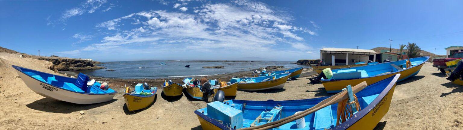 $!“Pangas” o embarcaciones de pesca artesanal de la Isla Natividad.