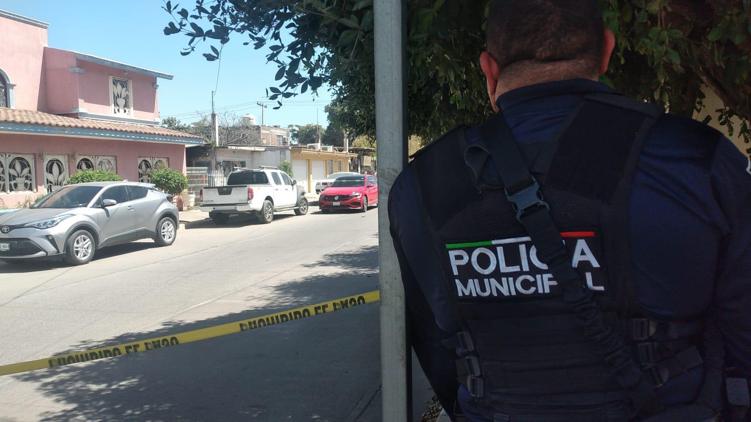 $!En Culiacán, asesinan a balazos a un hombre en la Colonia Guadalupe Victoria