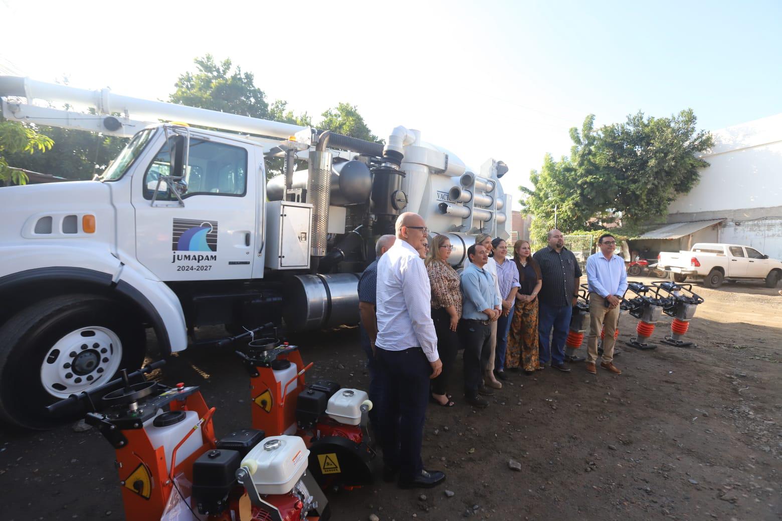 $!Recibe Jumapam equipo para mejorar servicio a Mazatlán