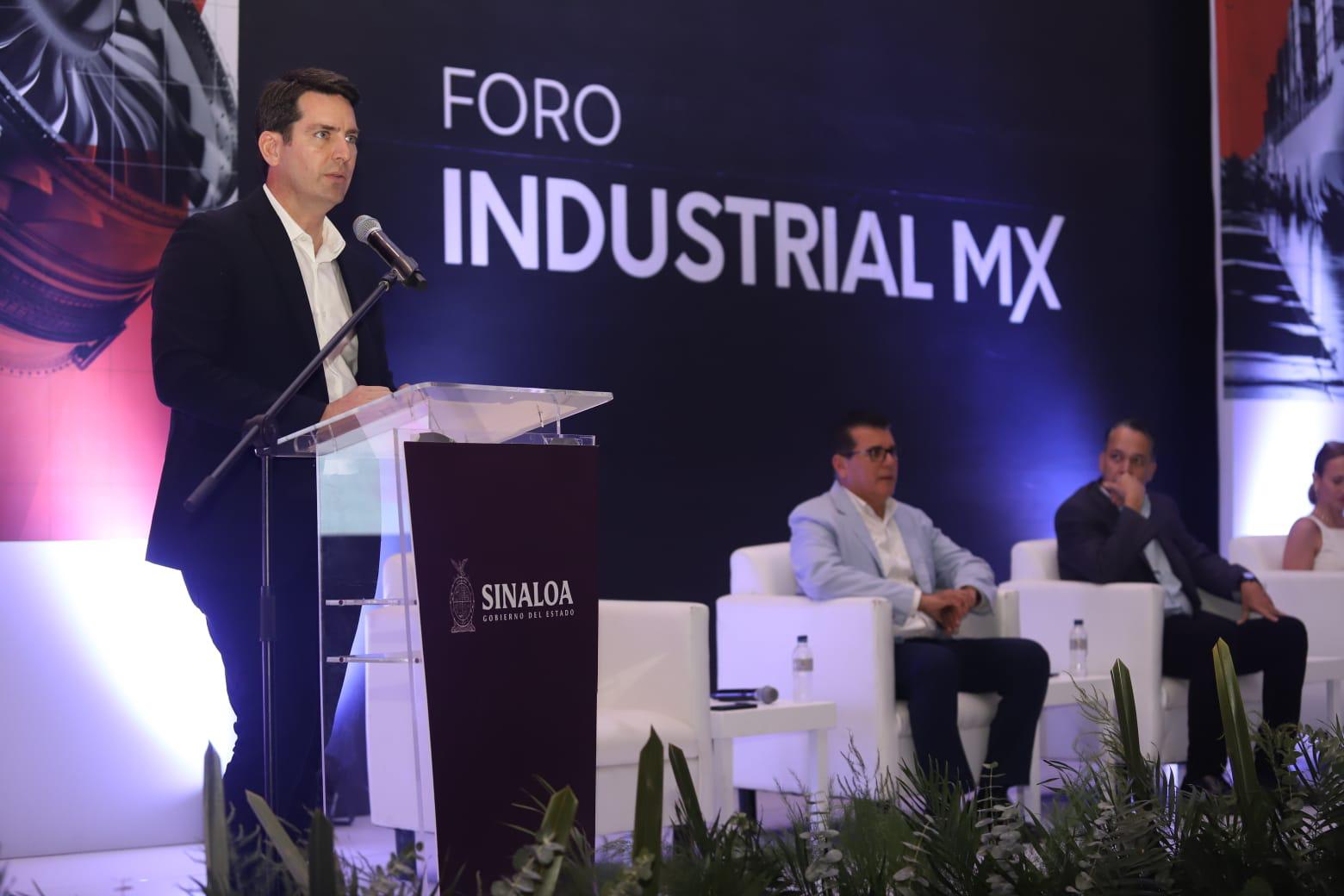 $!Familias requieren de empleos formales y permanentes: Javier Gaxiola Coppel