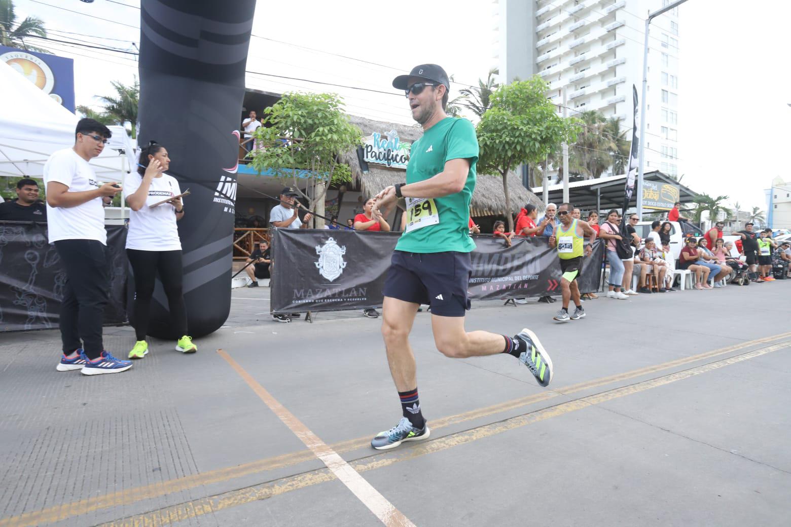 $!Tienen abogados una cálida carrera en 2024