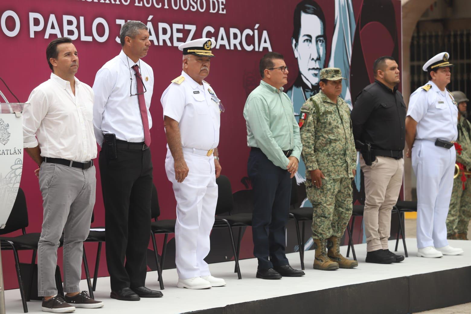 $!Conmemoran en Mazatlán el 152 aniversario luctuoso de Benito Juárez García, en Mazatlán