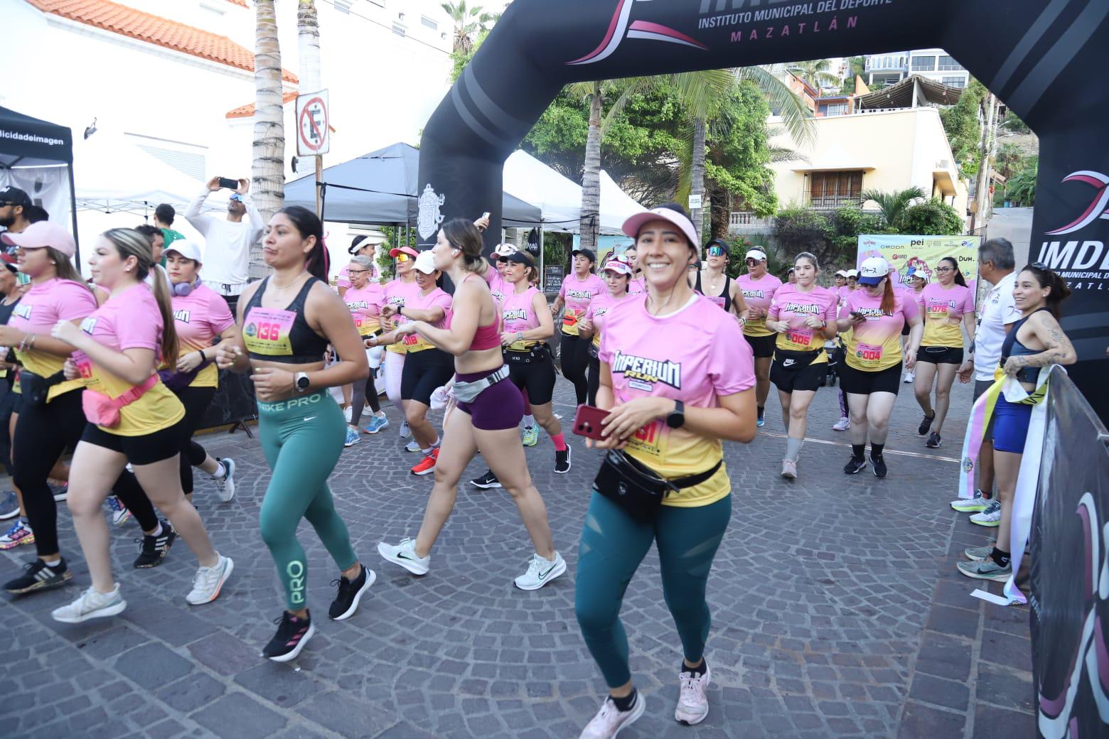 $!Exhiben poderío en Carrera Imperium, en Olas Altas