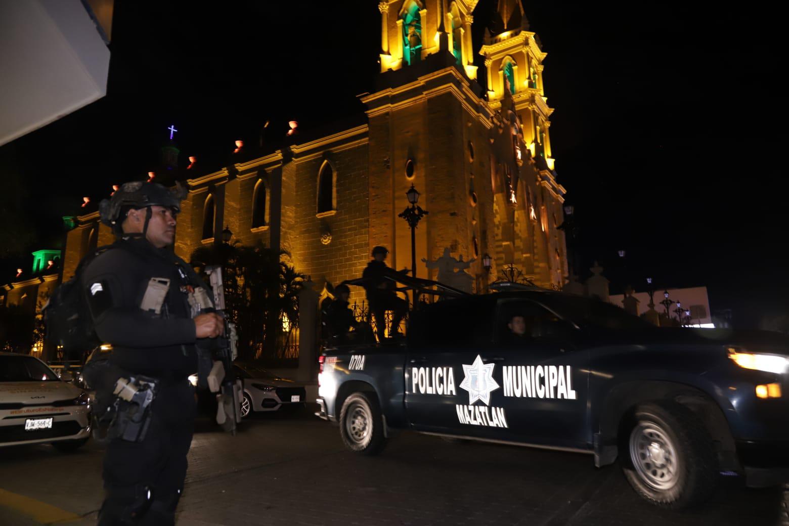 $!Toma Estrella Palacios protesta a Secretario del Ayuntamiento, Tesorero Municipal y Oficial Mayor