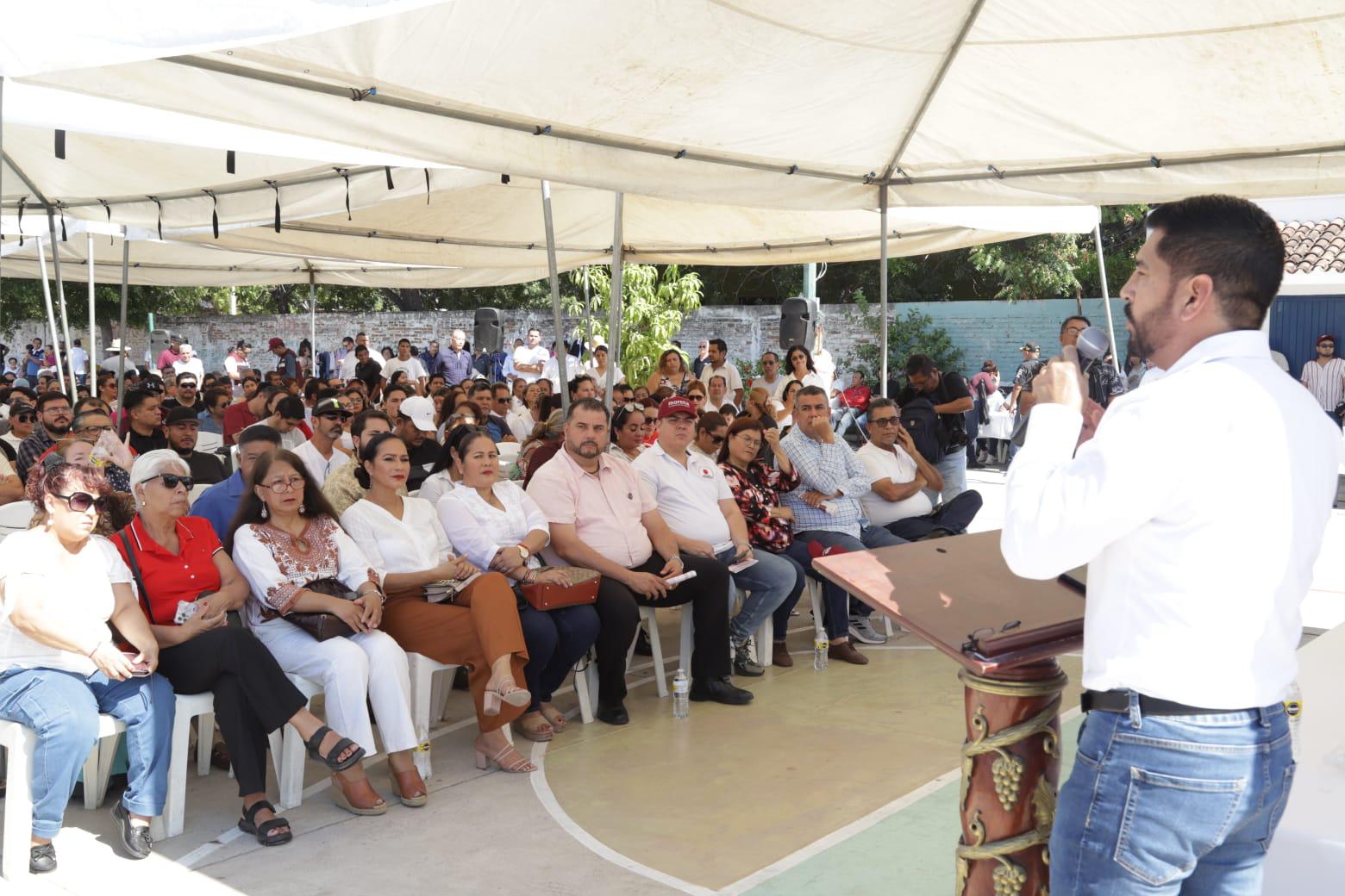 $!Realizan legisladores de Morena asamblea para informar sobre la Reforma Judicial, en Mazatlán