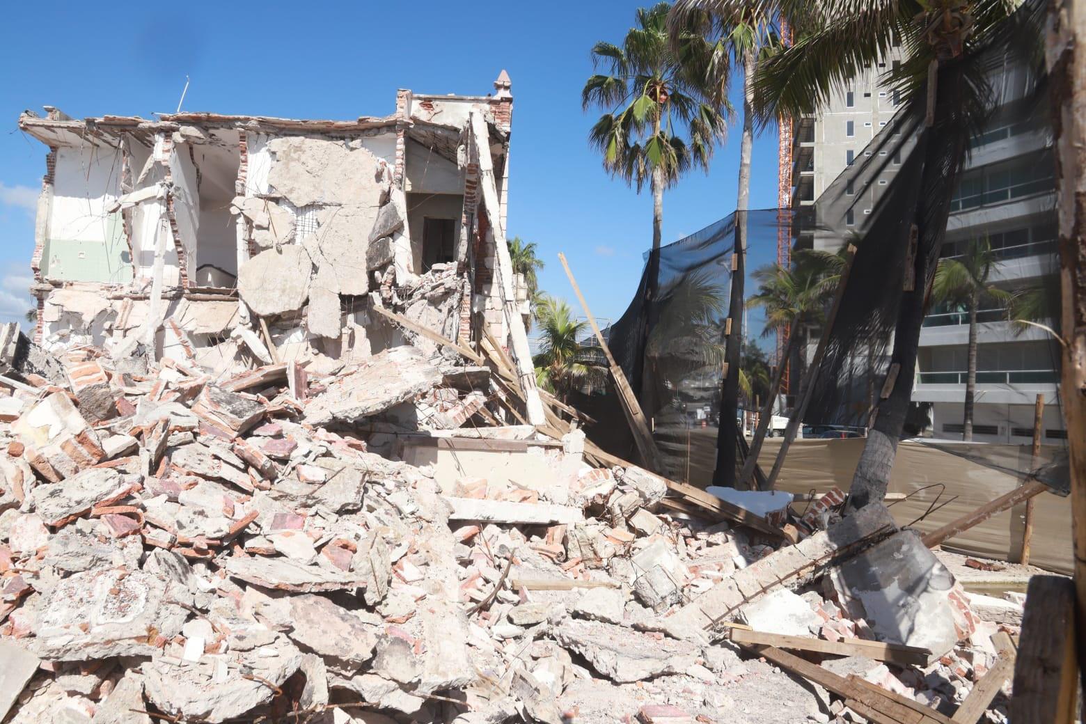 $!Suspenden demolición de la Casa del Marino, en Mazatlán