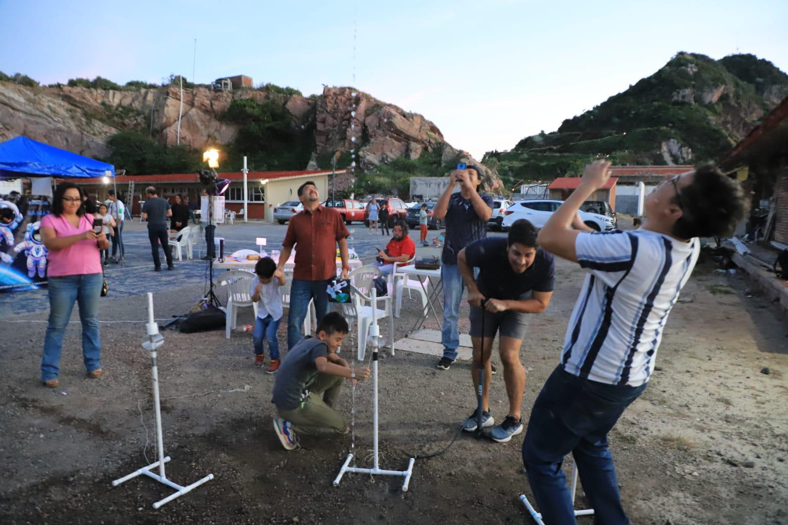 $!Promueven la astronomía en ‘La Noche de las Estrellas’ en Mazatlán