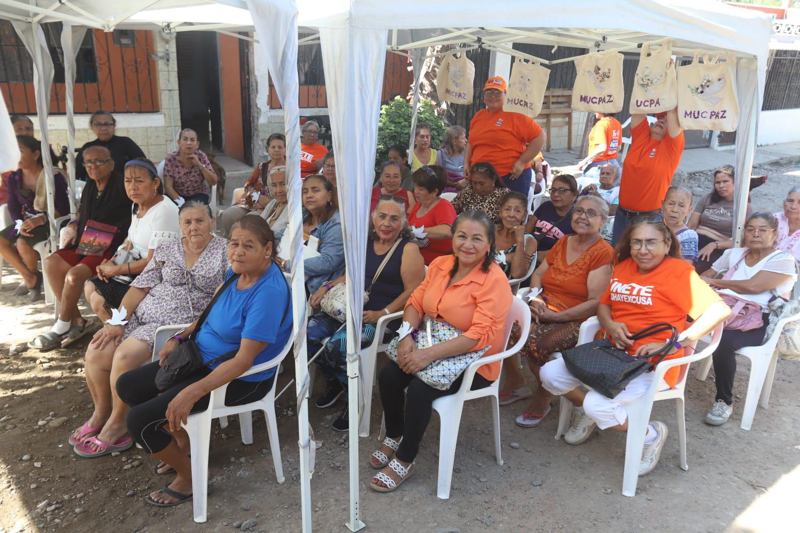 $!Celebra ‘MucPaz’ y Semujeres foro público con mujeres de la Colonia Francisco I. Madero