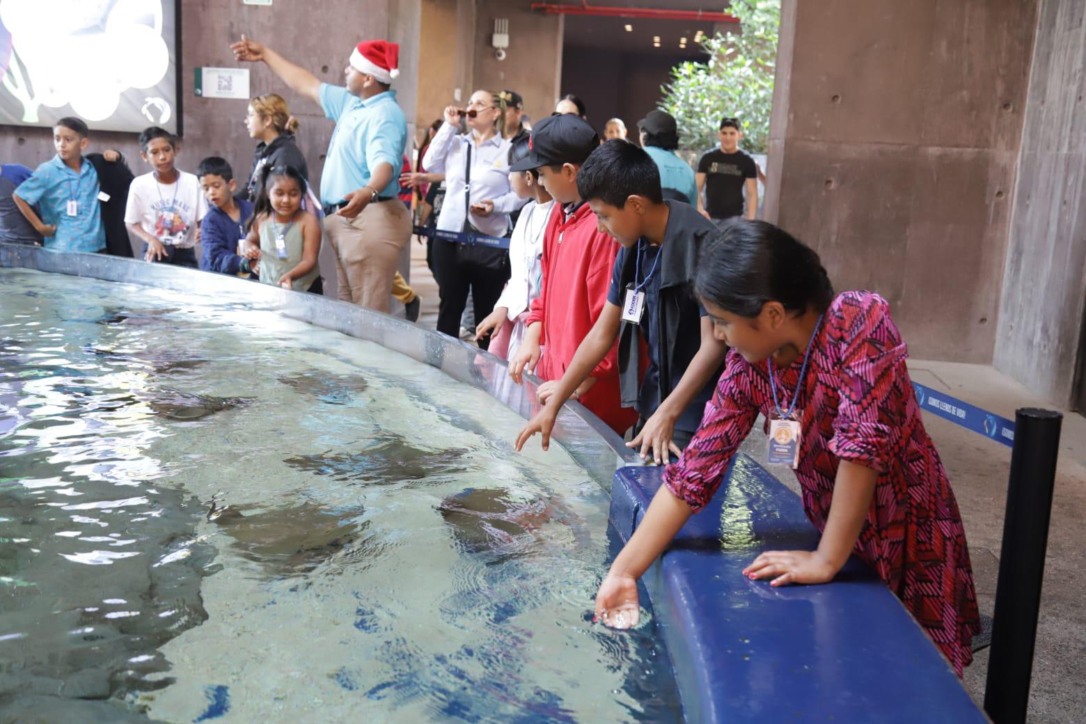 $!Disfrutan de la posada ‘Navidad de los Niños’, organizada por Club Rotario Mazatlán