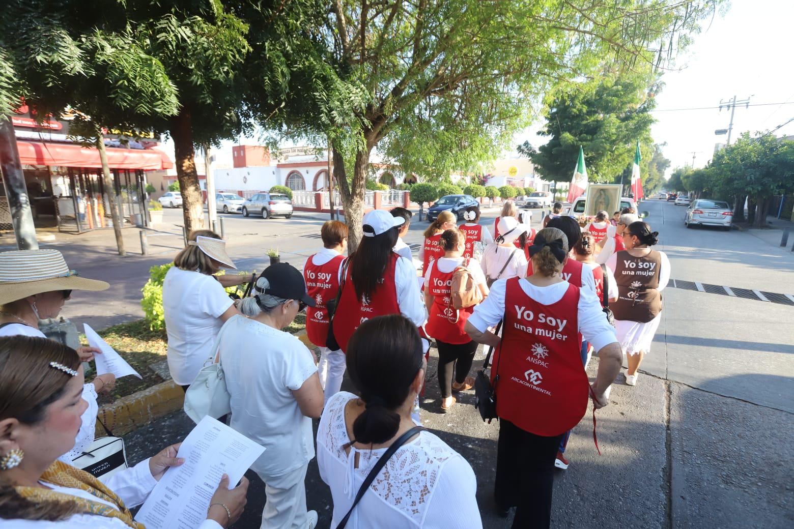 $!En el recorrido participan damas animadoras y asistentes de las diferentes unidades de Anspac Mazatlán.