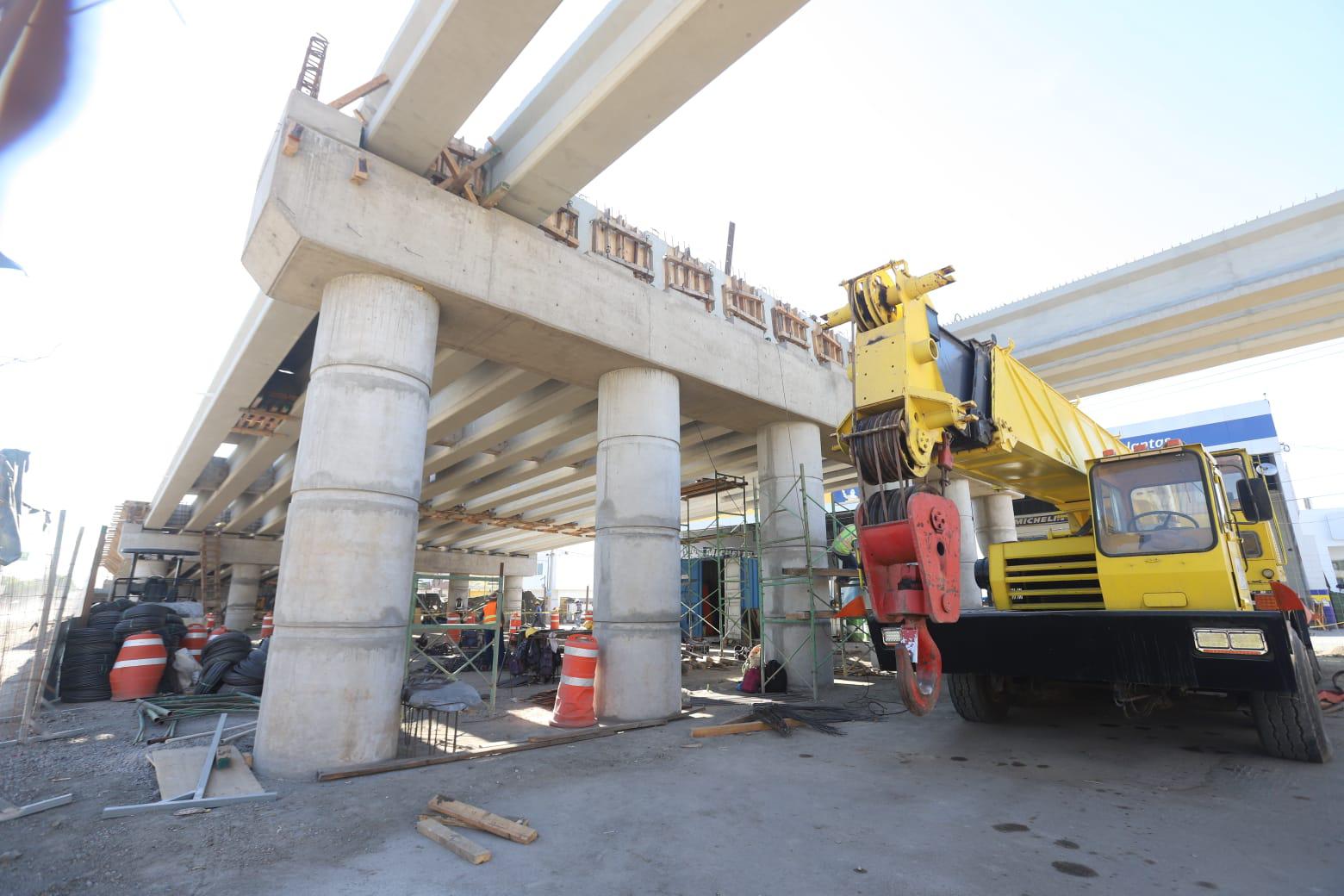 $!Avanza construcción de puente vehicular superior entre libramiento Colosio y Avenida Múnich