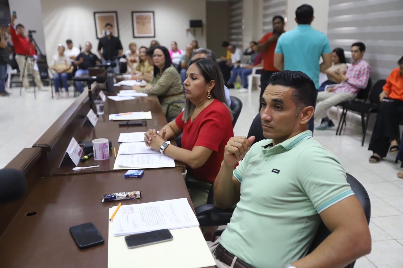 $!Cabildo de Mazatlán aprueba reformas en Reglamento de Construcción y convenio de servicios médicos