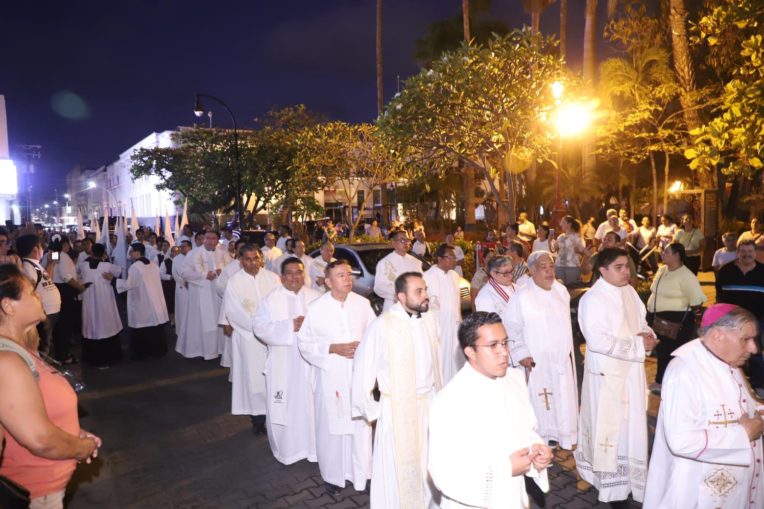 $!Celebra Iglesia Católica la procesión del Corpus Christi en Mazatlán