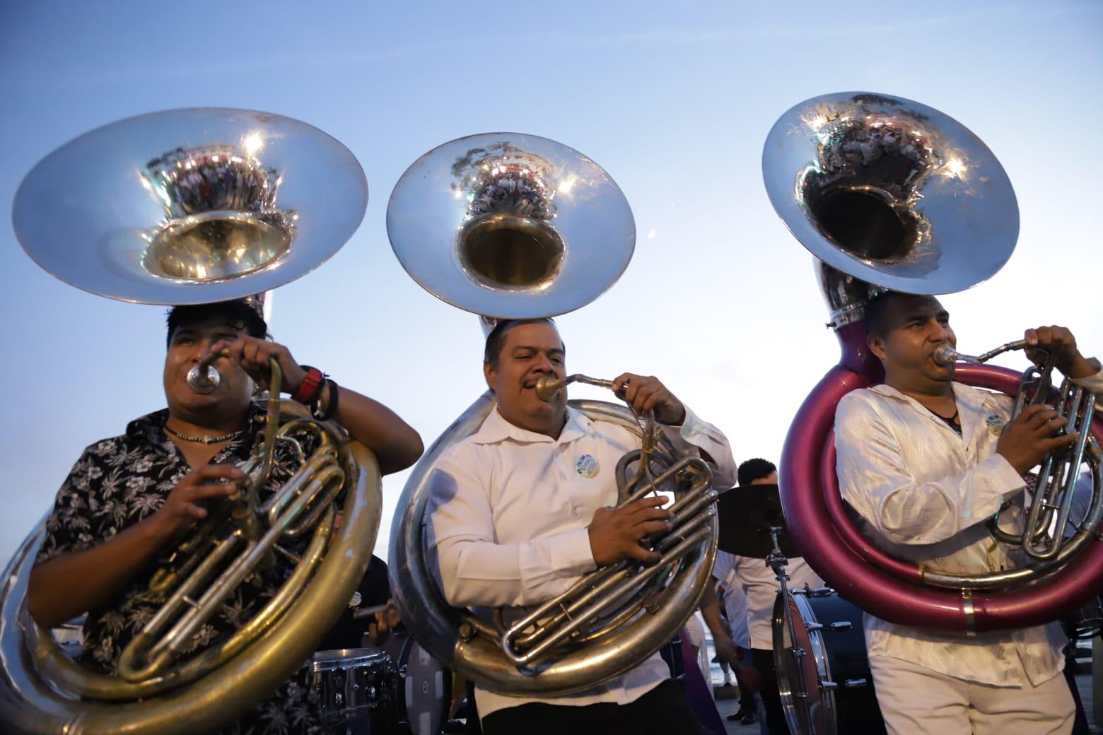 $!Buscan músicos de Mazatlán superar Récord Guinness musical