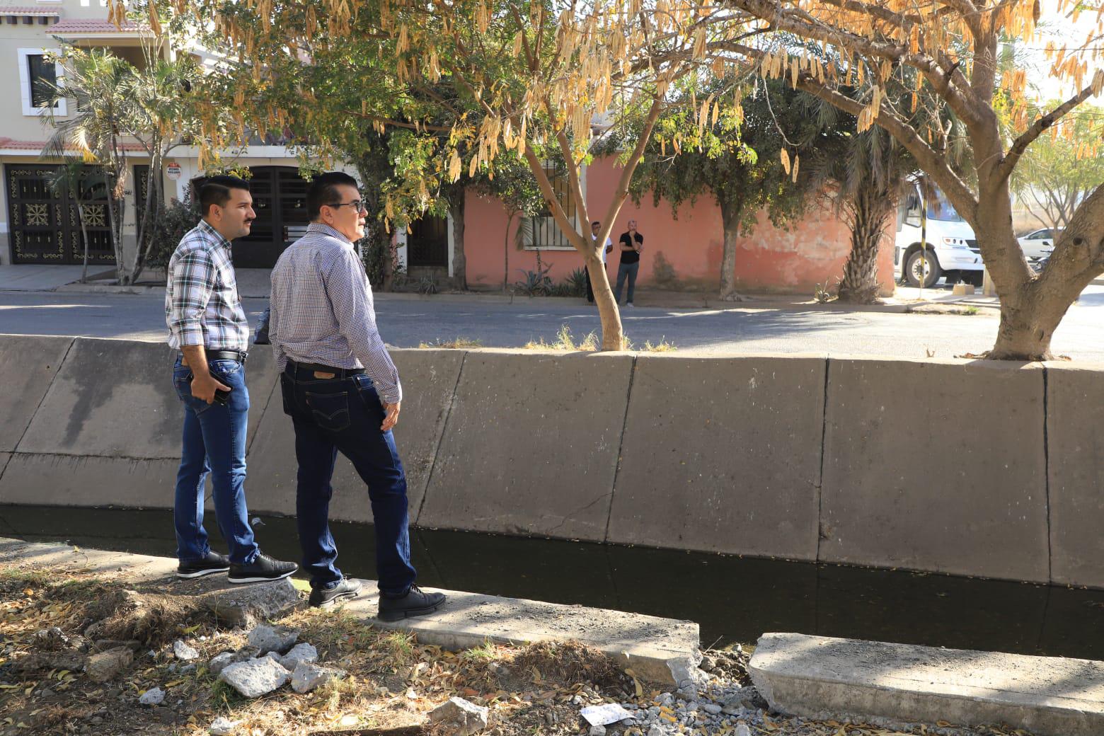 $!Repondrán losas de concreto en canal de fraccionamiento Valle Dorado, en Mazatlán