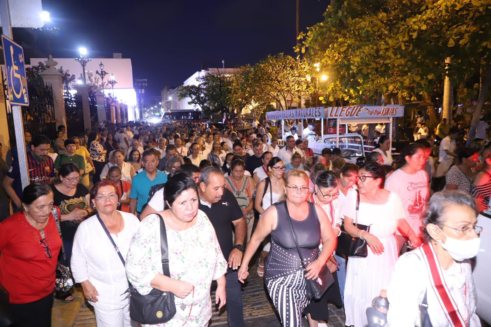 $!Celebra Iglesia Católica la procesión del Corpus Christi en Mazatlán