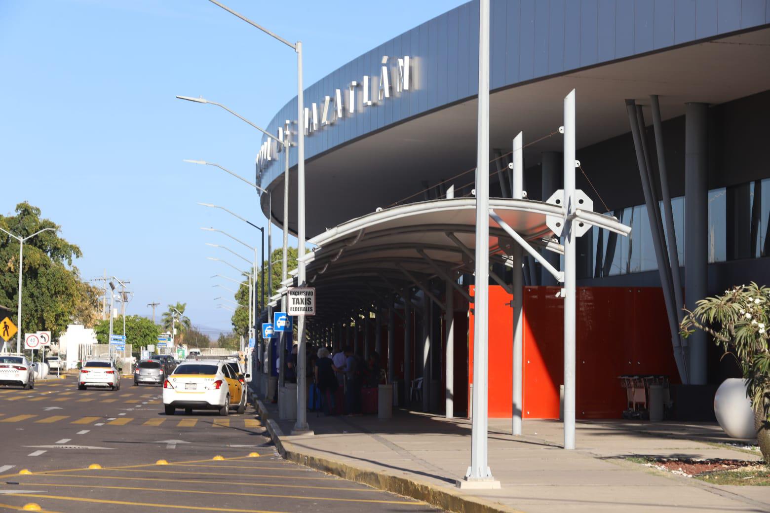 $!Transitan más de 180 mil pasajeros en Aeropuerto de Mazatlán durante marzo