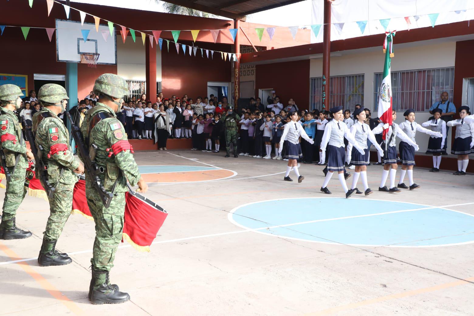 $!Piden en Lunes Cívico techumbre para primaria de El Walamo