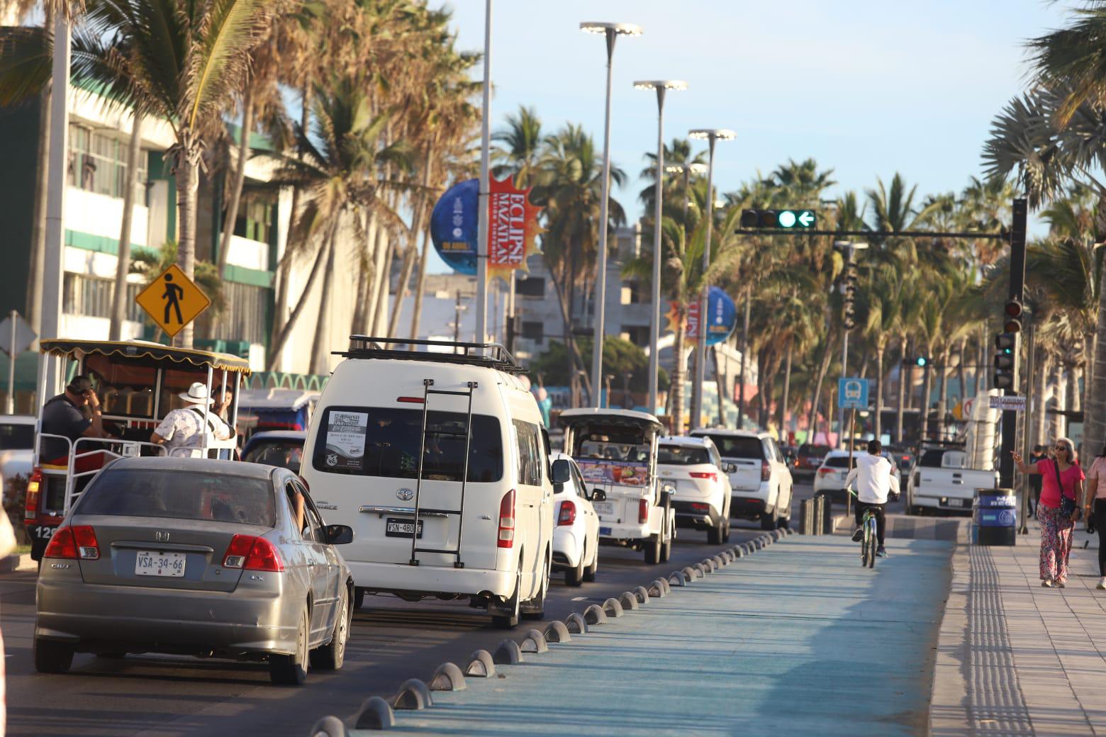 $!Esperan 120 mil visitantes a Mazatlán para observación del Eclipse Solar de este lunes