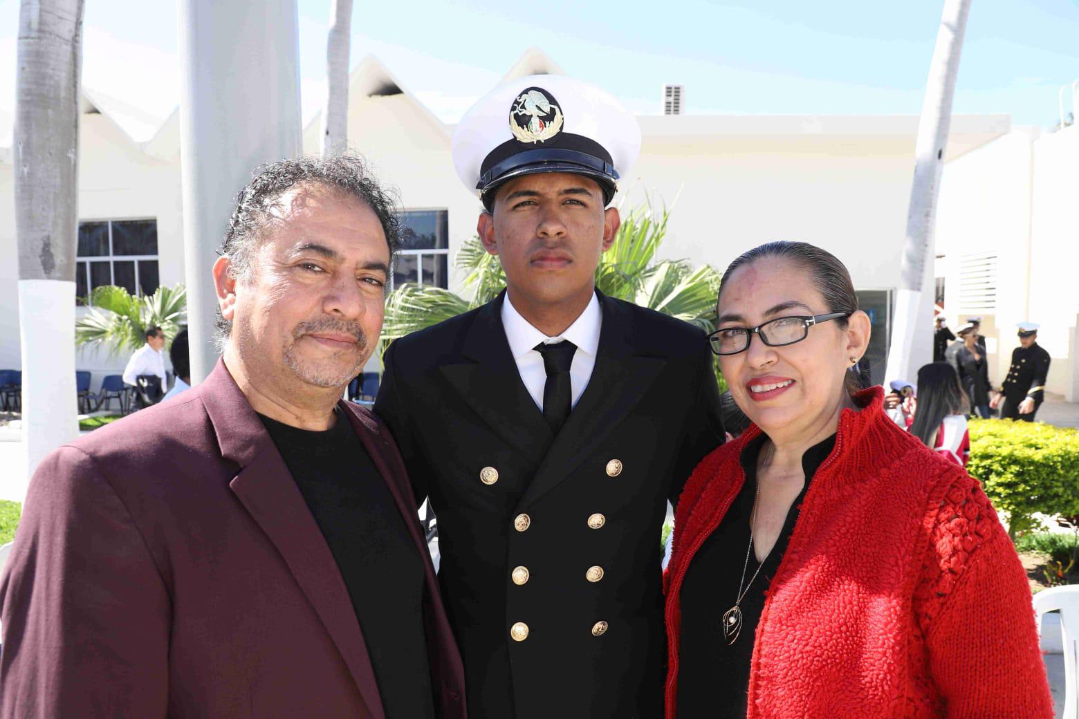 $!Asisten a celebración de la Escuela Náutica Mercante de Mazatlán