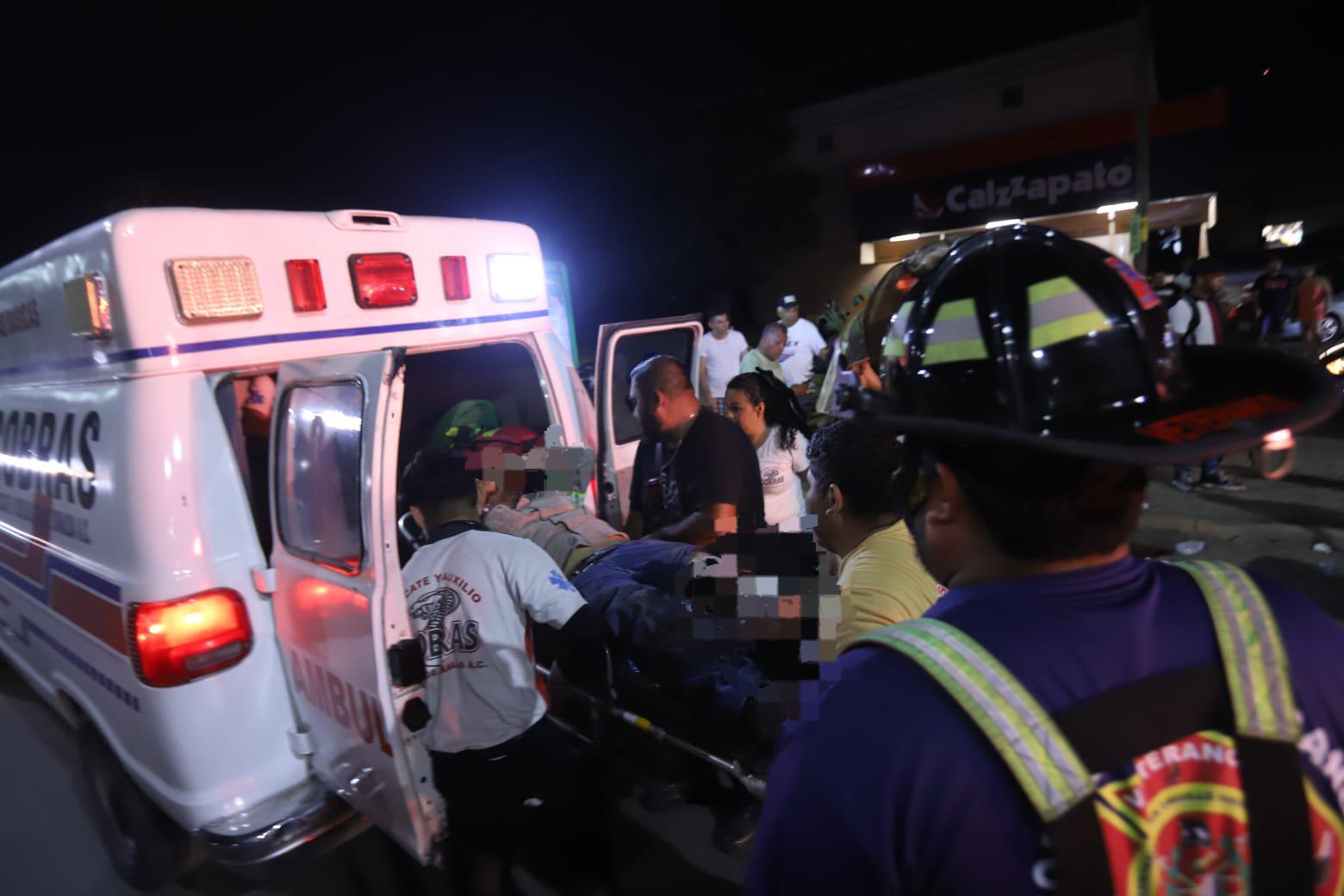 $!Motociclista sufre la amputación de un pie tras chocar contra auto en Mazatlán