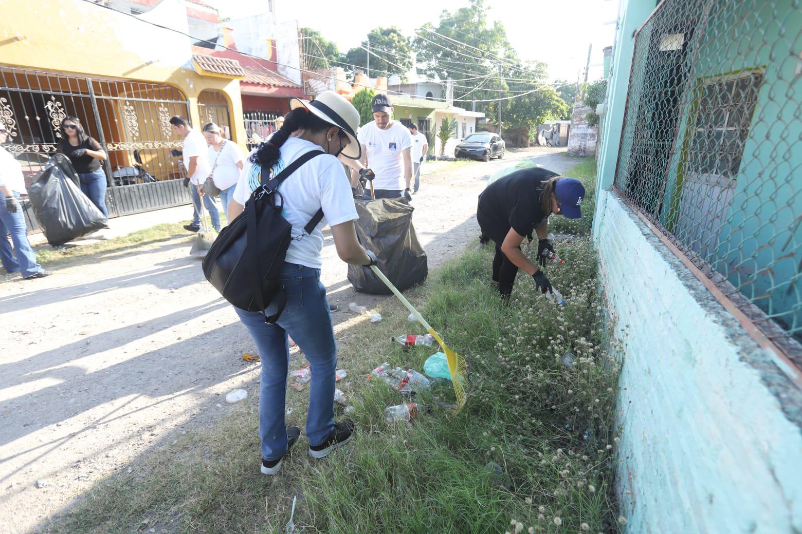 $!Llega a Colonia 12 de Mayo jornada de limpieza comunitaria de Jumapam