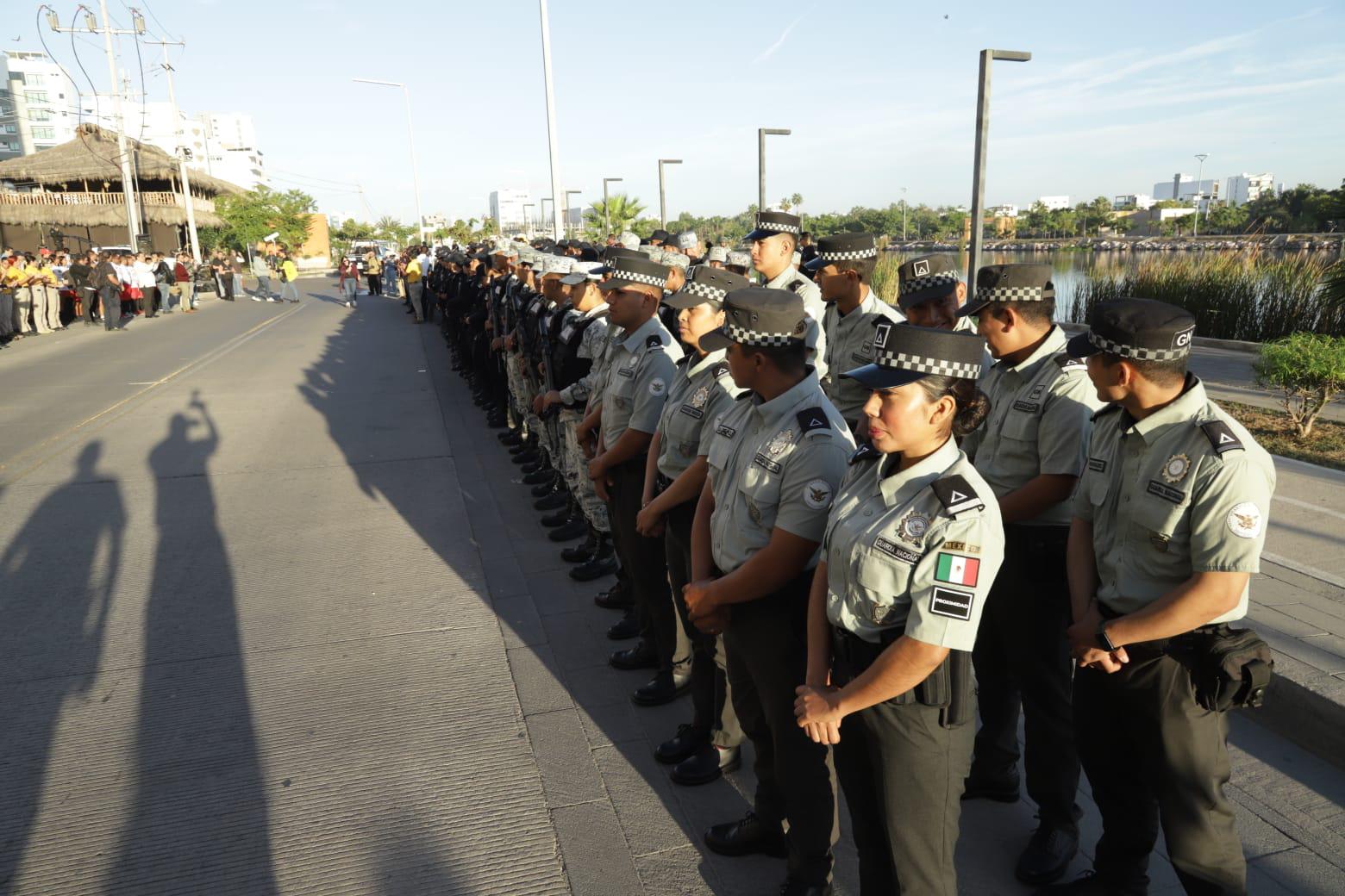 $!Ponen en marcha en Mazatlán el Operativo de Seguridad Guadalupe-Reyes