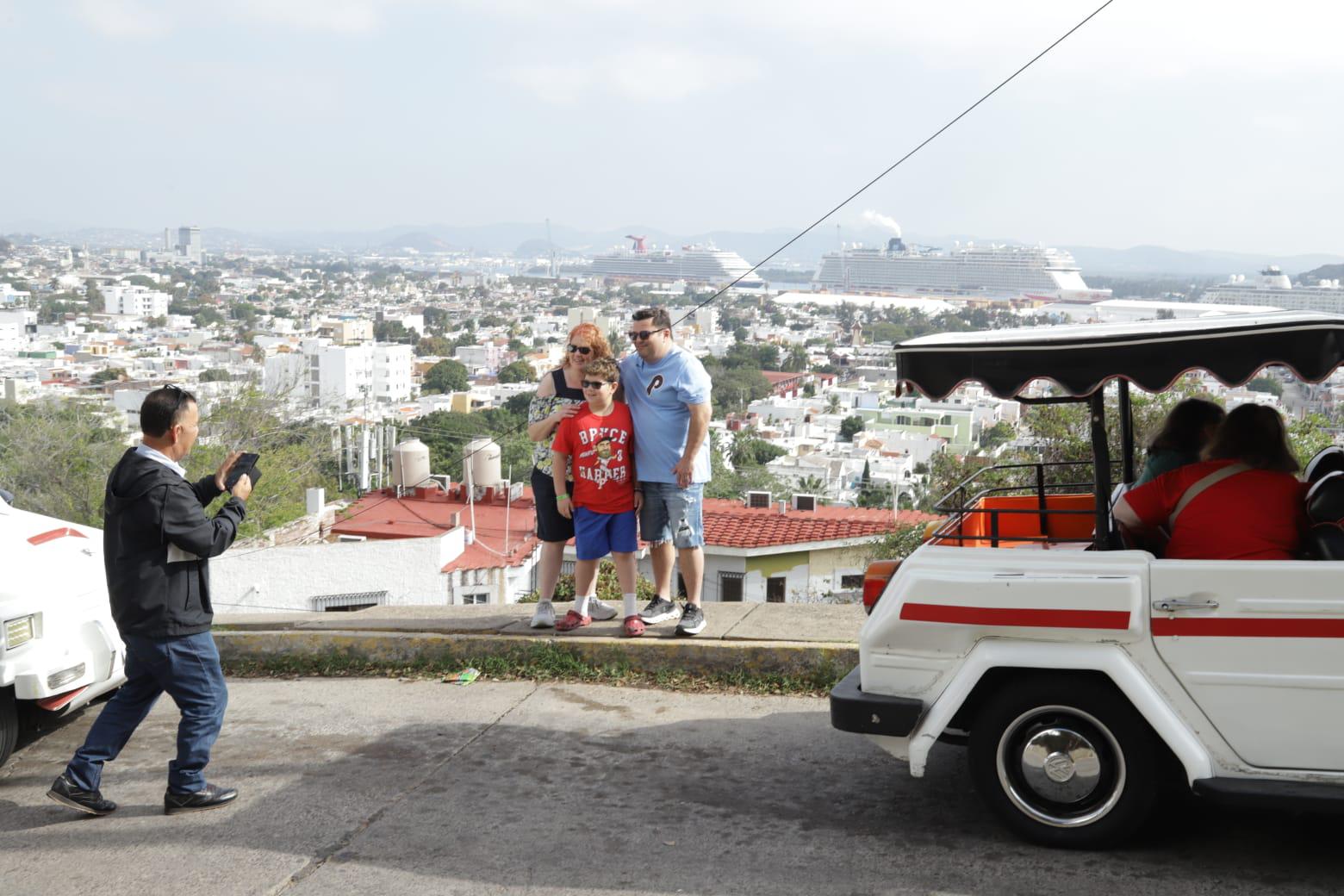 $!Arriban tres cruceros turísticos a Mazatlán esta Navidad