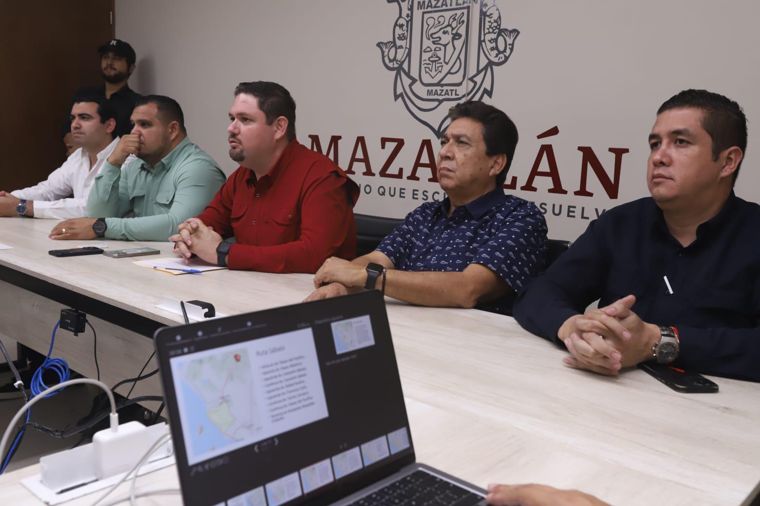 $!Inician rutas de circulación para ascenso, descenso y resguardo de autobuses chárter en Mazatlán